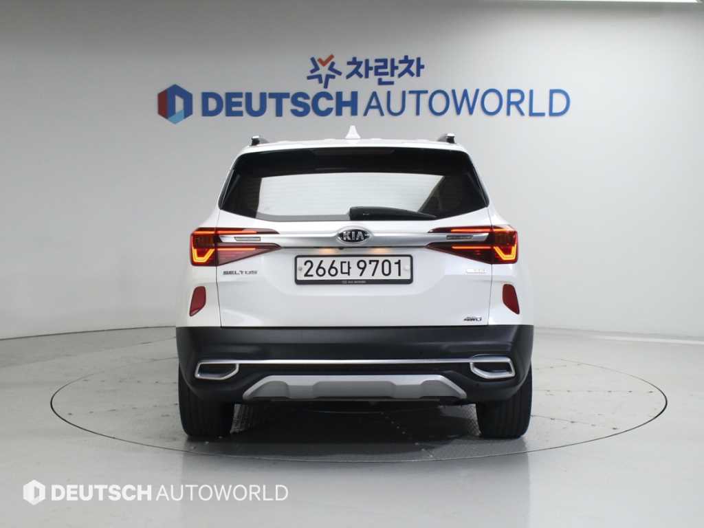 KIA Seltos - Vista 4