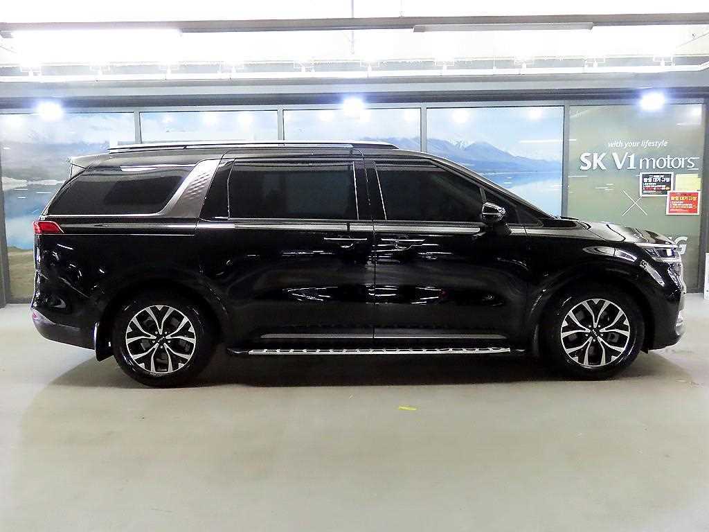 KIA Carnival - Vista 3