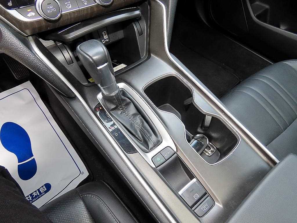 Honda Accord - Vista 10