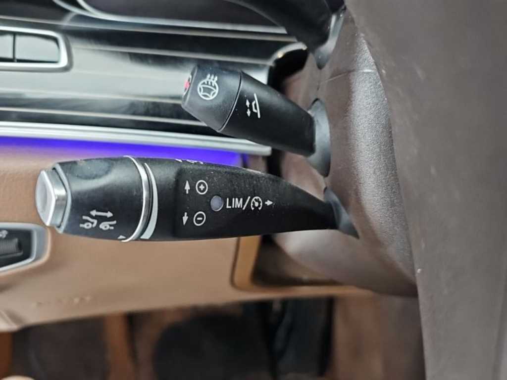 Mercedes Benz E class - Vista 12