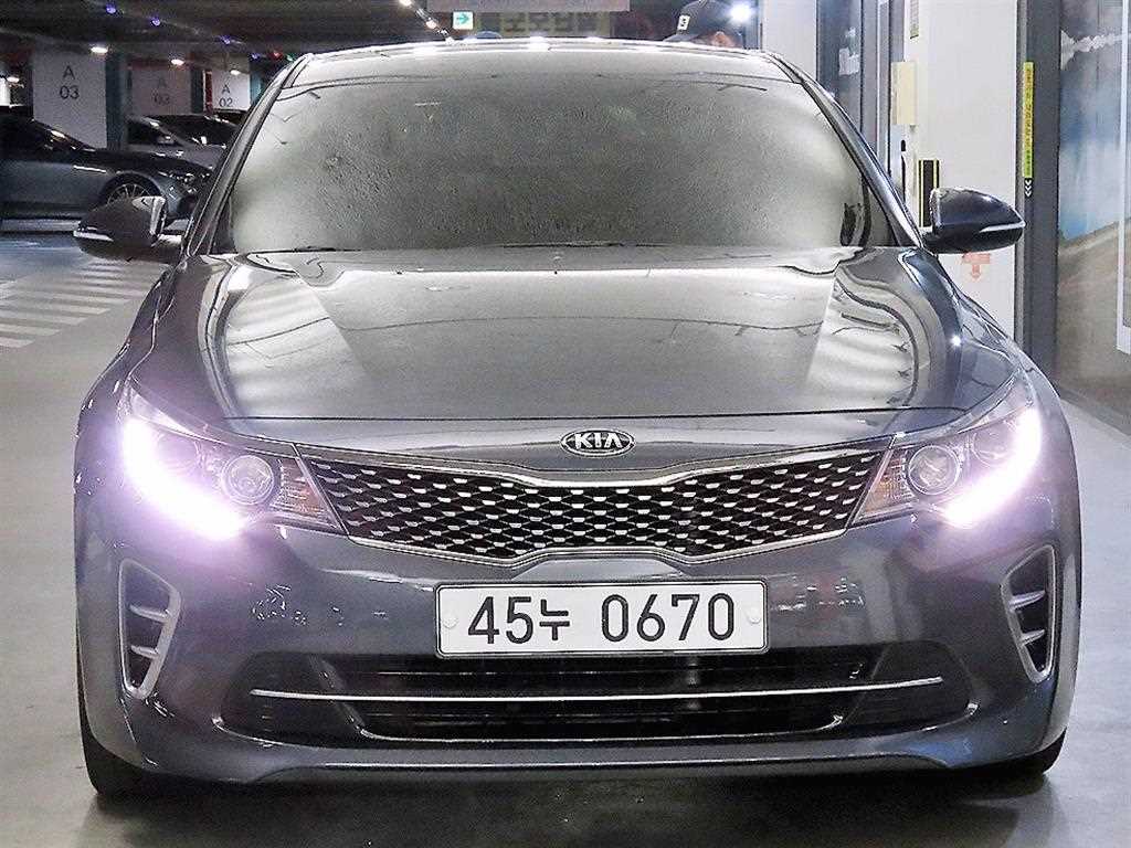 KIA K5 - Vista 2