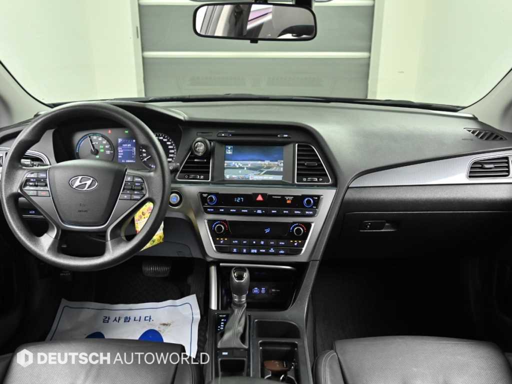 HYUNDAI Sonata - Vista 7