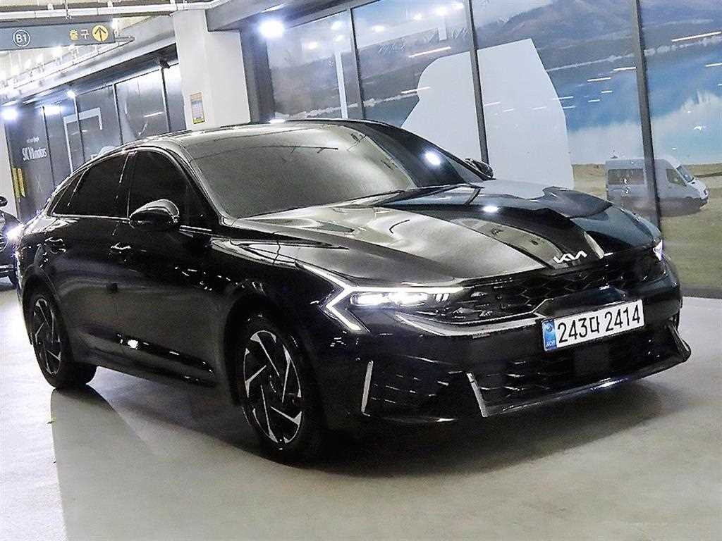 KIA K5 2024 Negro - Importación desde Corea - HF Imports Iquique - Foto 1