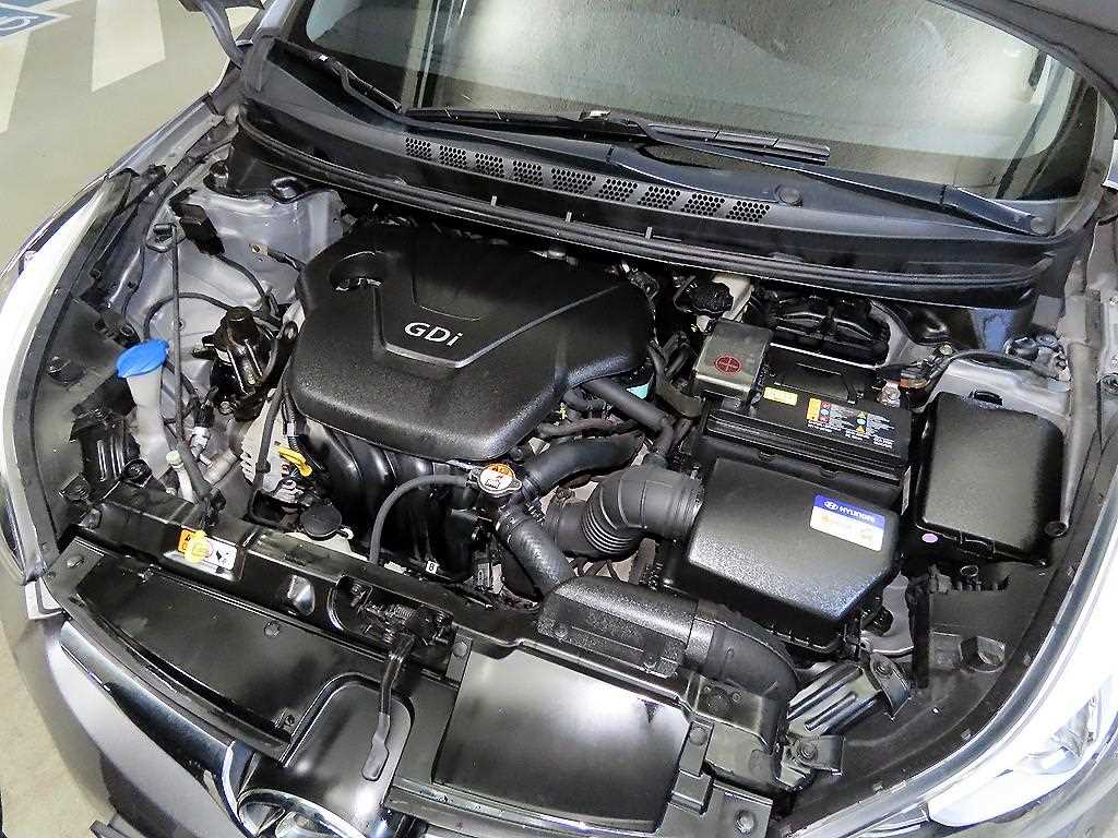 HYUNDAI Avante 2014 Gris - Importación desde Corea - HF Imports Iquique - Foto 19