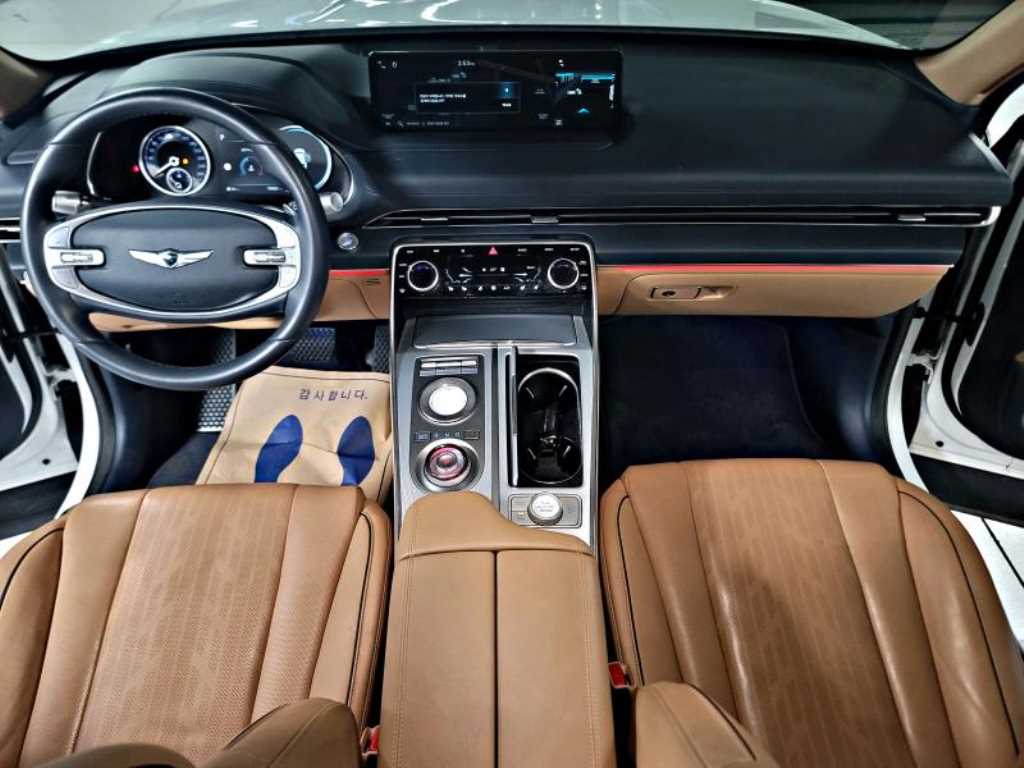 Genesis GV80 - Vista 5