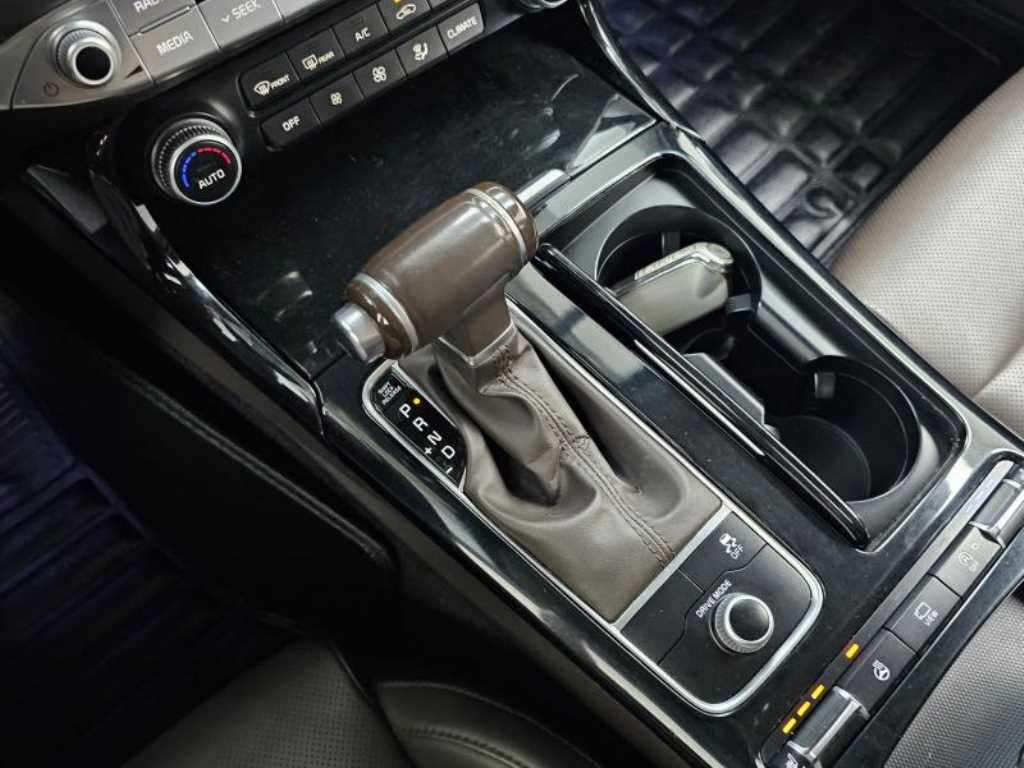 KIA Stinger - Vista 7