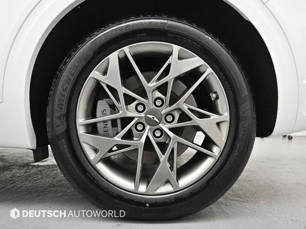 Genesis GV70 - Vista 5