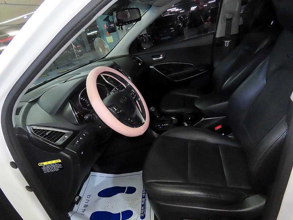 HYUNDAI Santa Fe - Vista 6