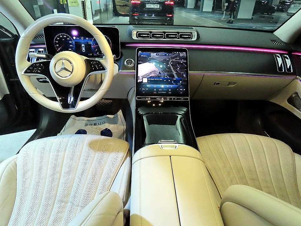 Mercedes Benz S Class - Vista 10