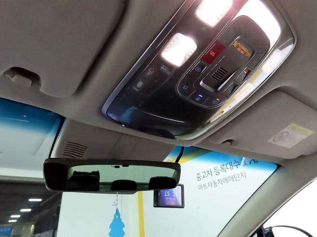 Genesis G80 2025 Negro - Importación desde Corea - HF Imports Iquique - Foto 17