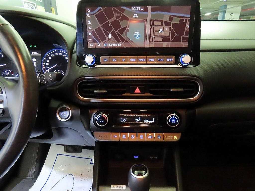 HYUNDAI Kona - Vista 11