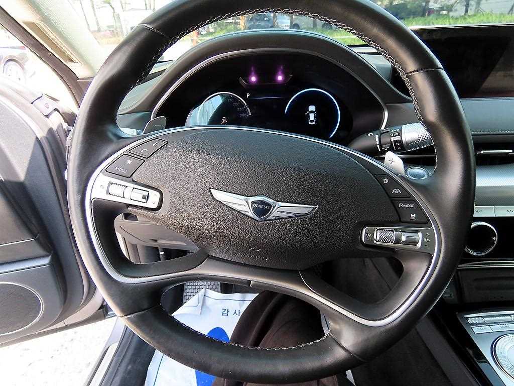Genesis G80 - Vista 8