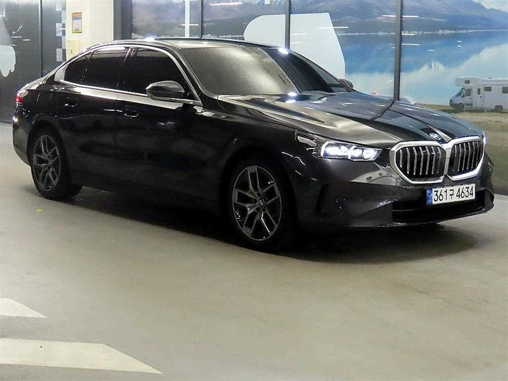 BMW 5 Series 2024 Gris - Importación desde Corea - HF Imports Iquique - Foto 1