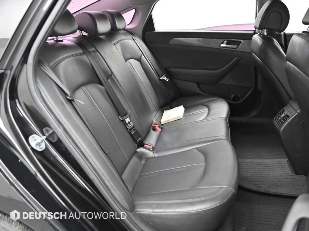 HYUNDAI Sonata - Vista 12