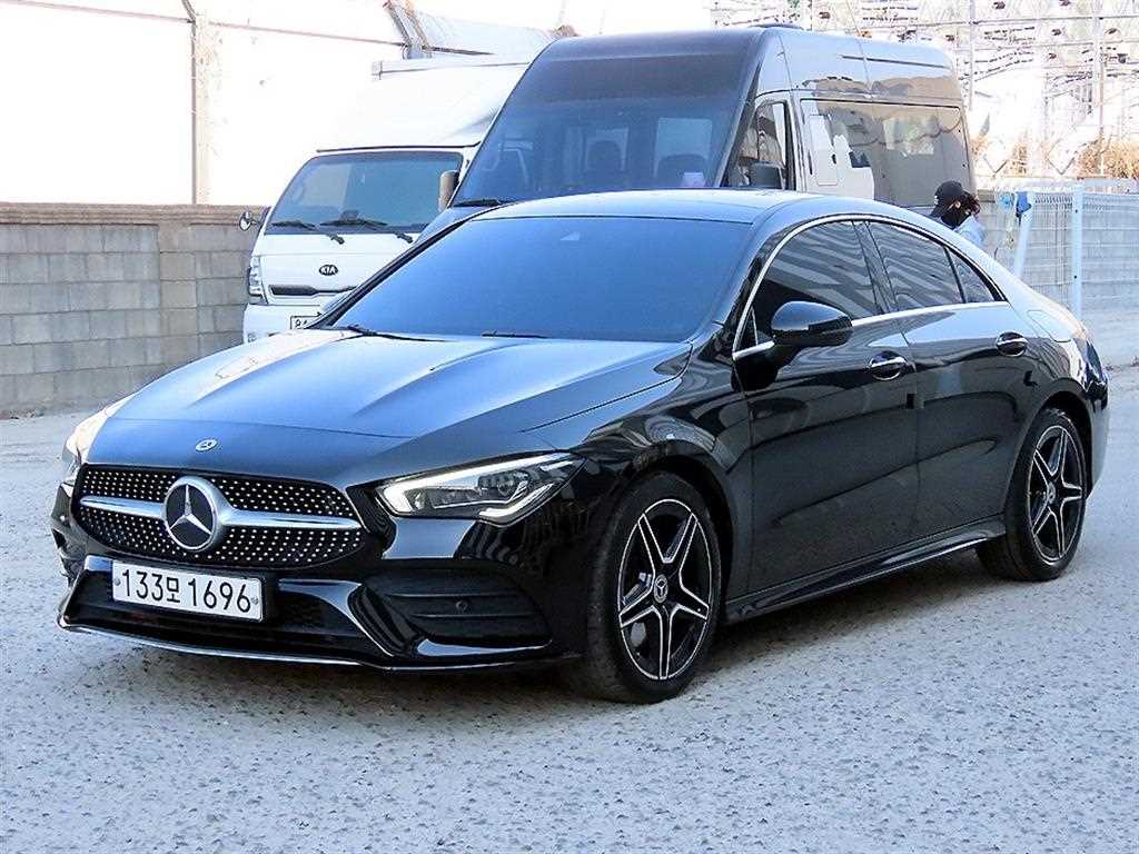 Mercedes Benz CLA Class - Vista 3