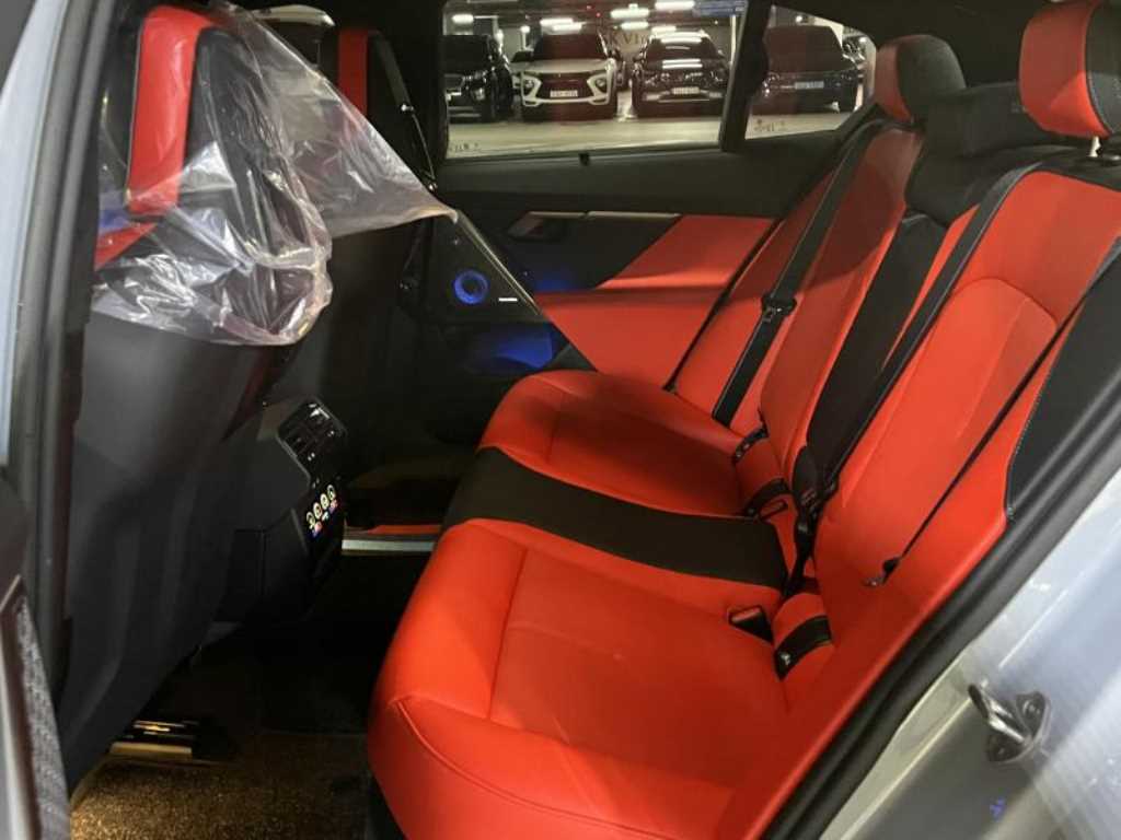 BMW 5 Series - Vista 7