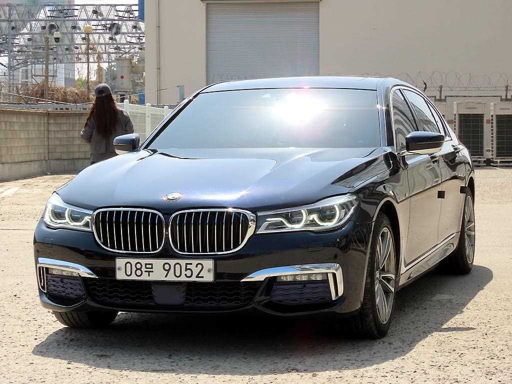 BMW 7 Series - Vista 2