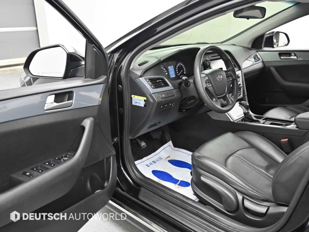 HYUNDAI Sonata - Vista 11