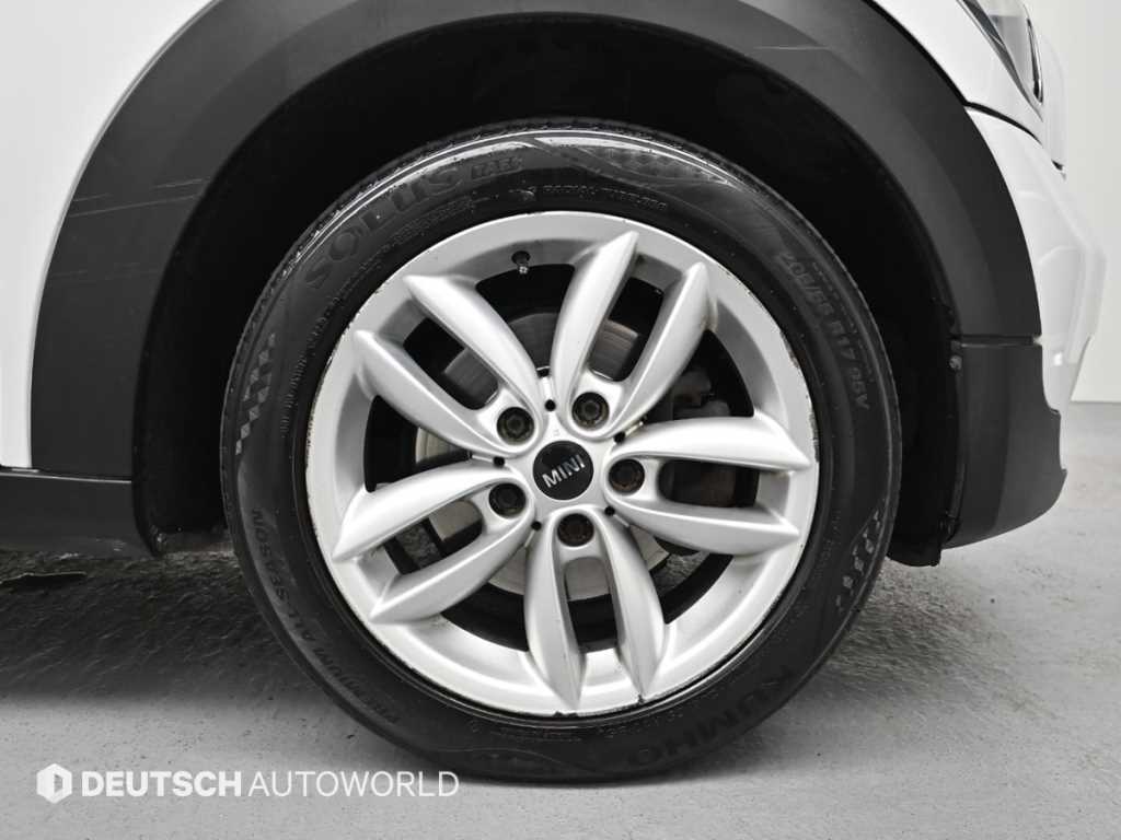 Mini Countryman - Vista 5