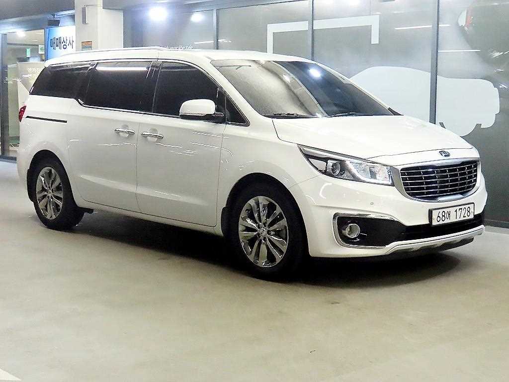 KIA Carnival 2017 Blanco - Importación desde Corea - HF Imports Iquique - Foto 1