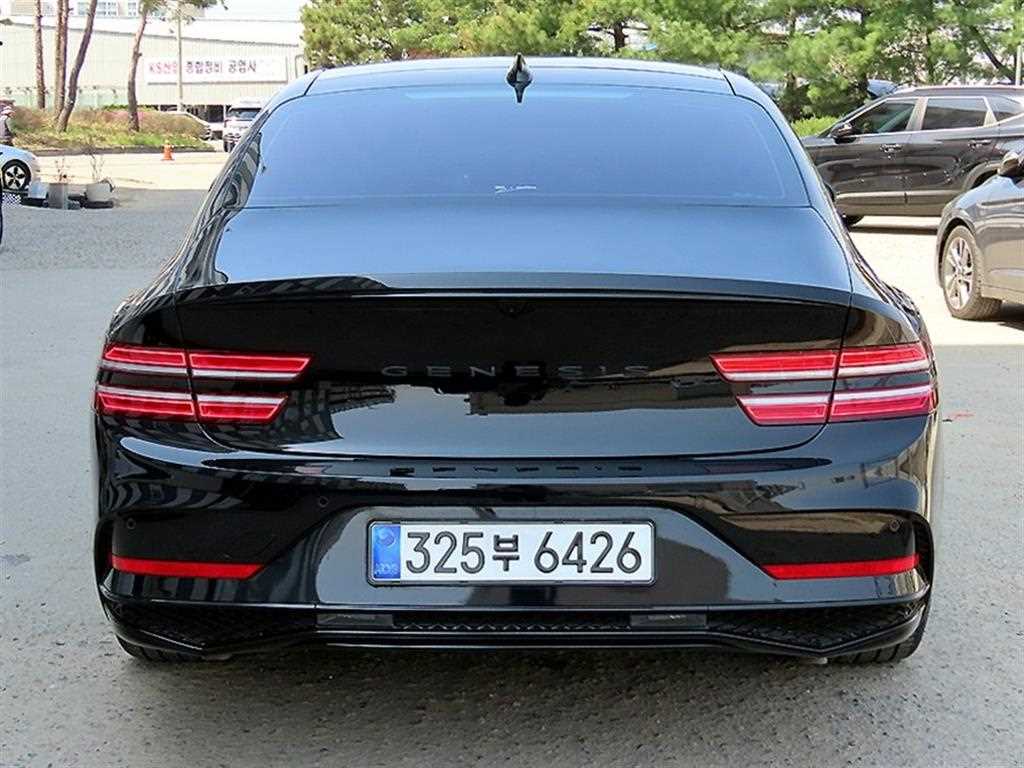 Genesis G80 - Vista 4