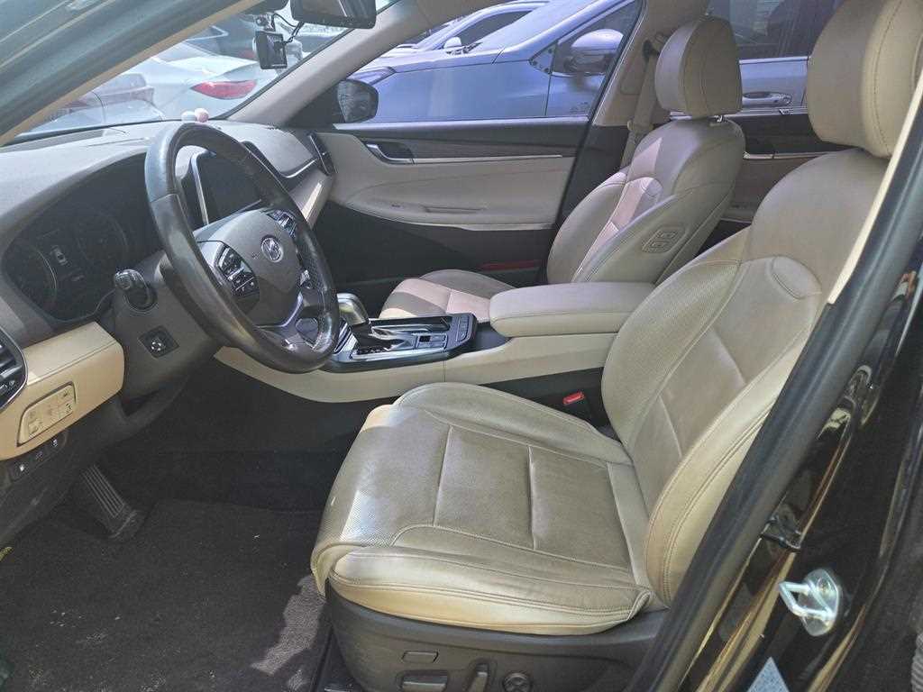 HYUNDAI Grandeur - Vista 10