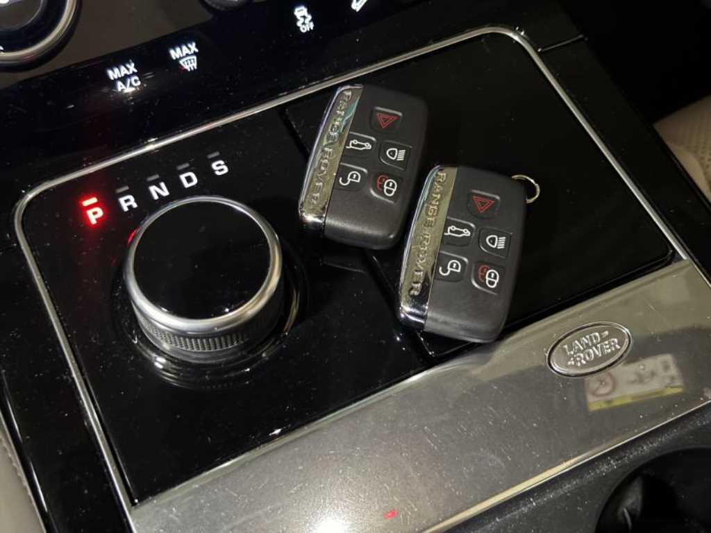 Land Rover Range Rover Bella 2018 Plateado - Importación desde Corea - HF Imports Iquique - Foto 13