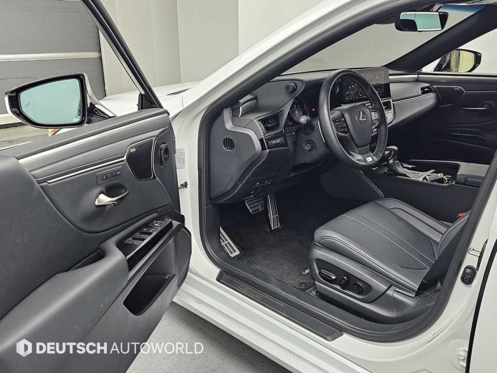 Lexus ES - Vista 11