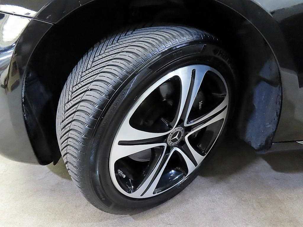 Mercedes Benz E class 2019 Negro - Importación desde Corea - HF Imports Iquique - Foto 20