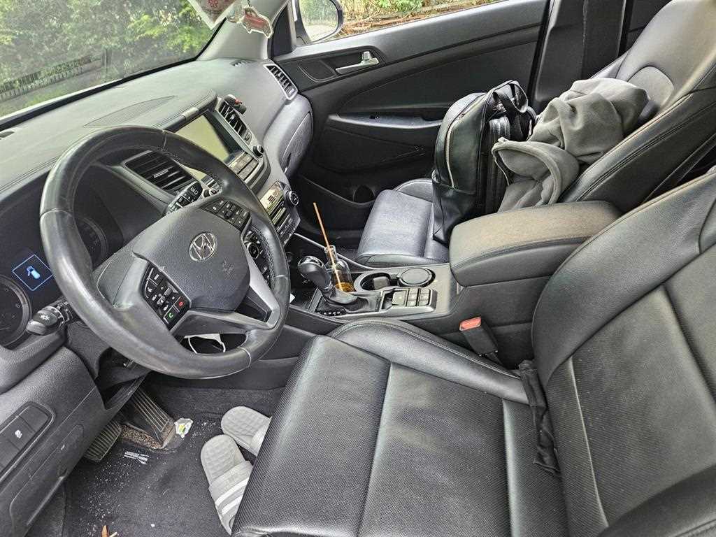 HYUNDAI Tucson - Vista 11