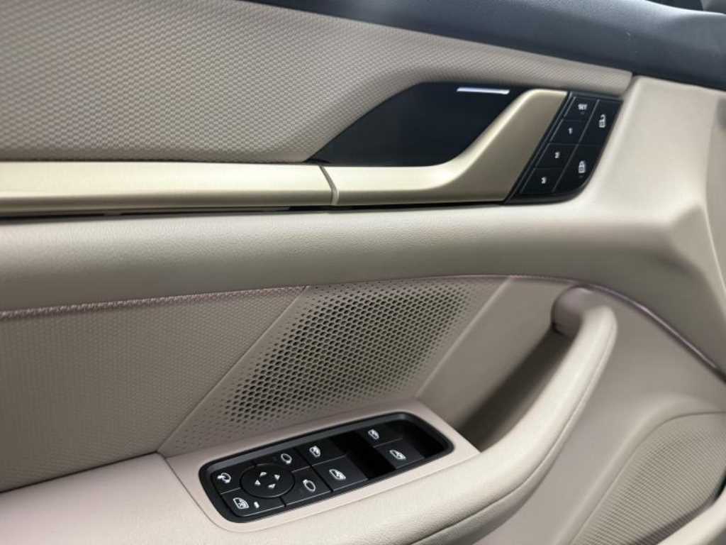 Porsche Taycan - Vista 11