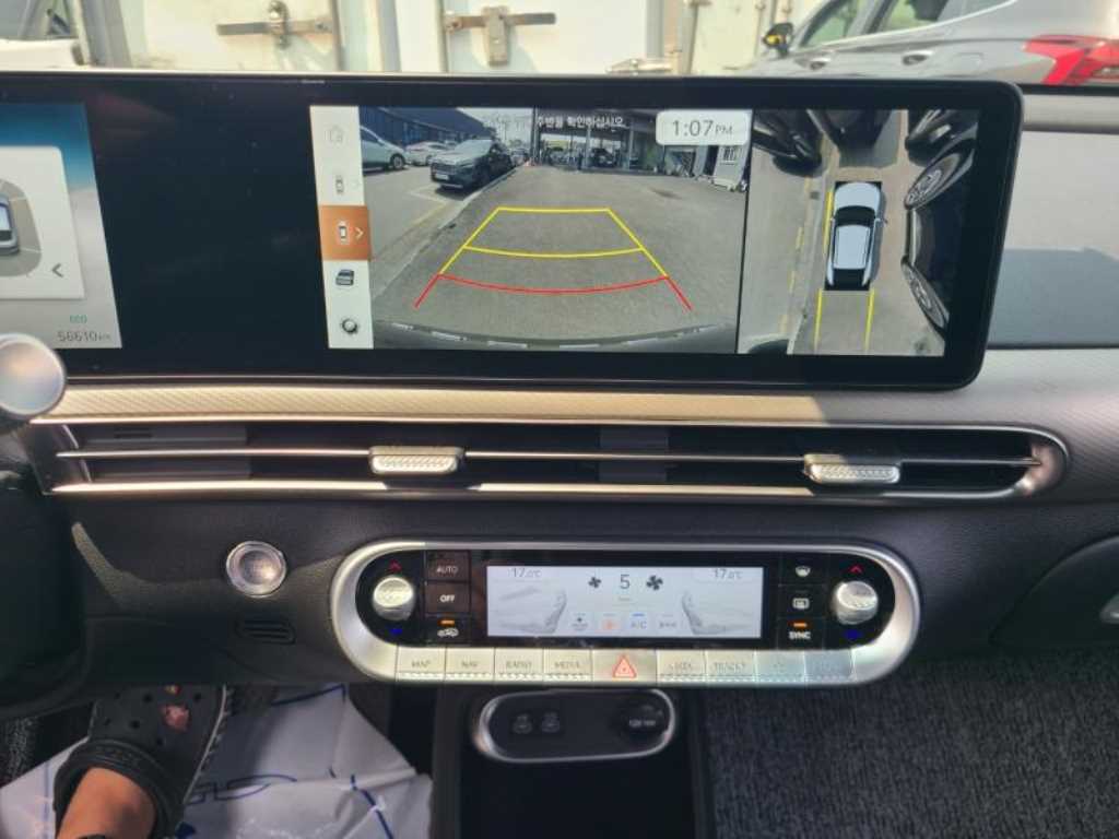 Genesis GV60 - Vista 11