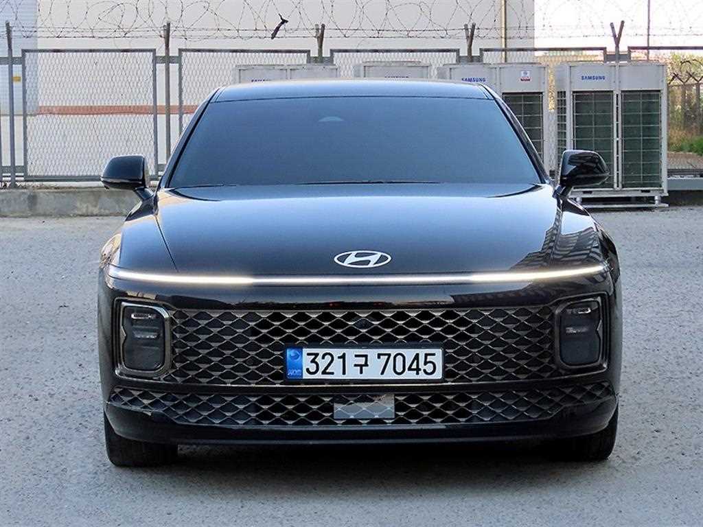 HYUNDAI Grandeur - Vista 2
