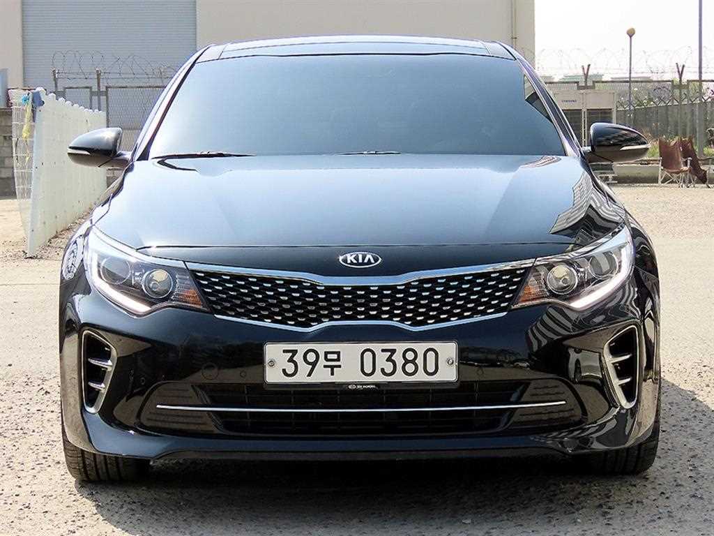 KIA K5 - Vista 2