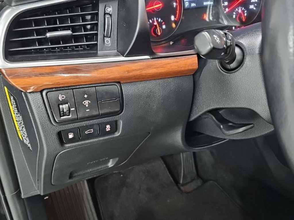 KIA K7 2016 Negro - Importación desde Corea - HF Imports Iquique - Foto 14