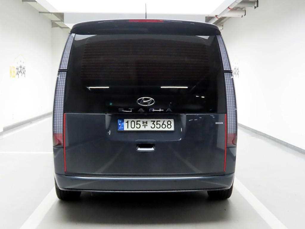 HYUNDAI Staria - Vista 3