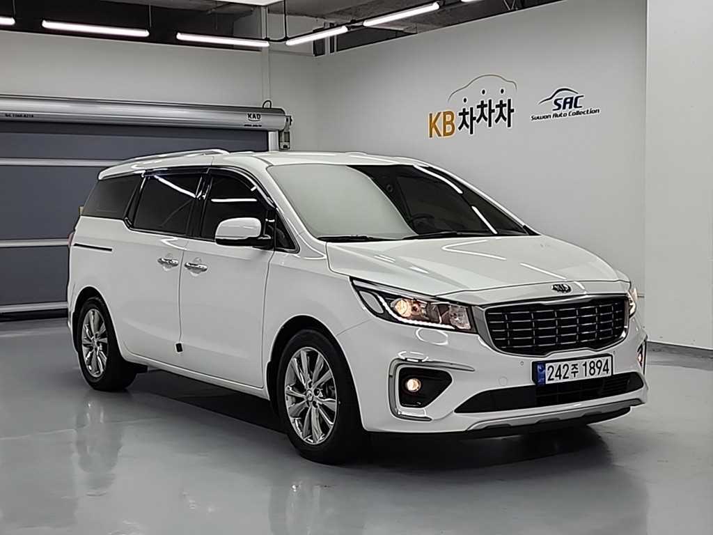 KIA Carnival - Vista 4