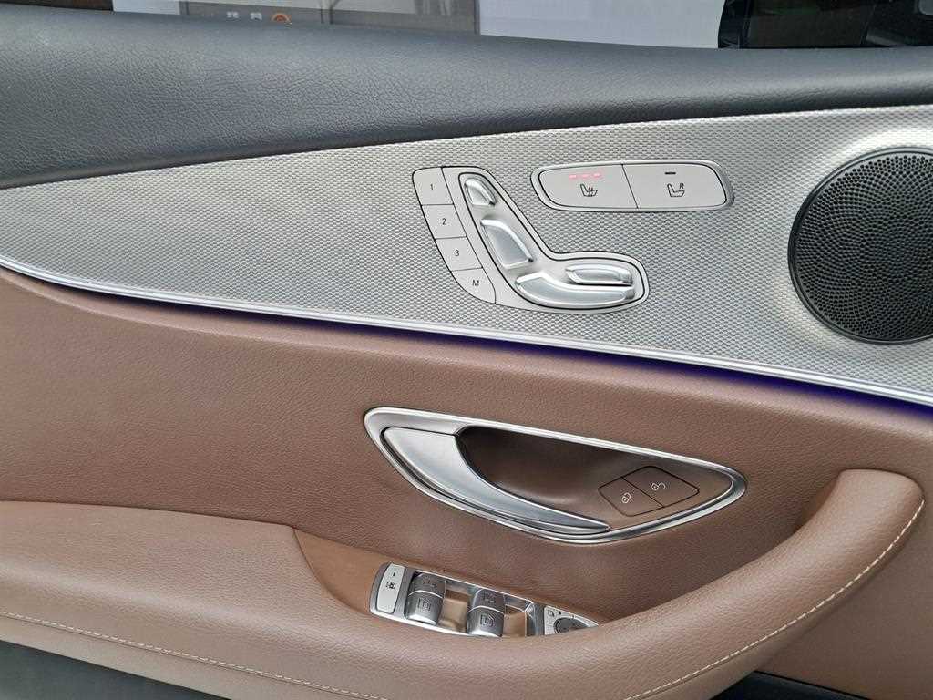 Mercedes Benz E class 2019 Plateado - Importación desde Corea - HF Imports Iquique - Foto 13