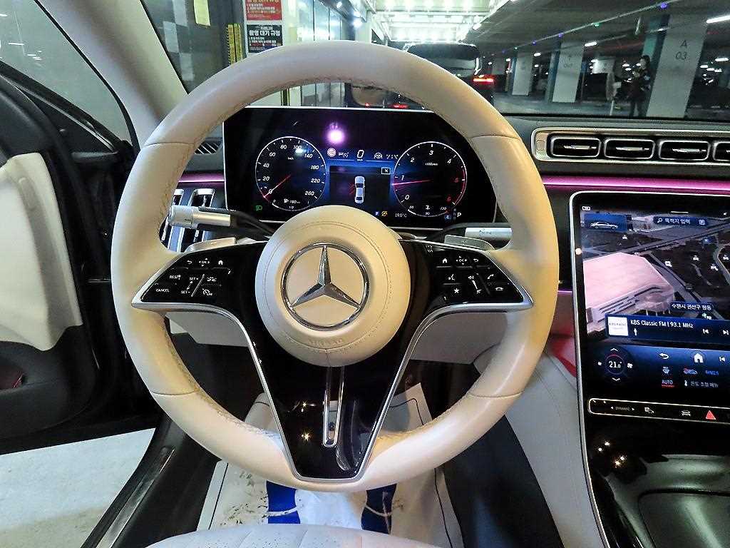 Mercedes Benz S Class - Vista 8