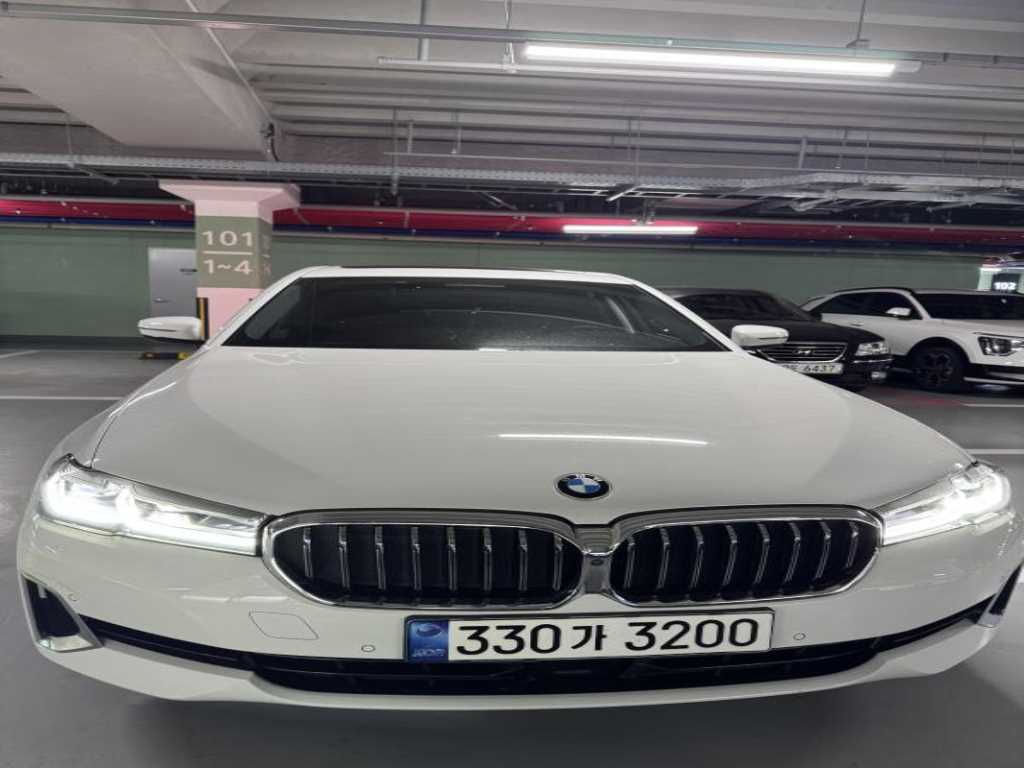 BMW 5 Series 2021 Blanco - Importación desde Corea - HF Imports Iquique - Foto 1