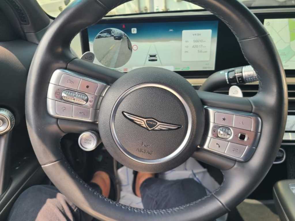 Genesis GV60 - Vista 9