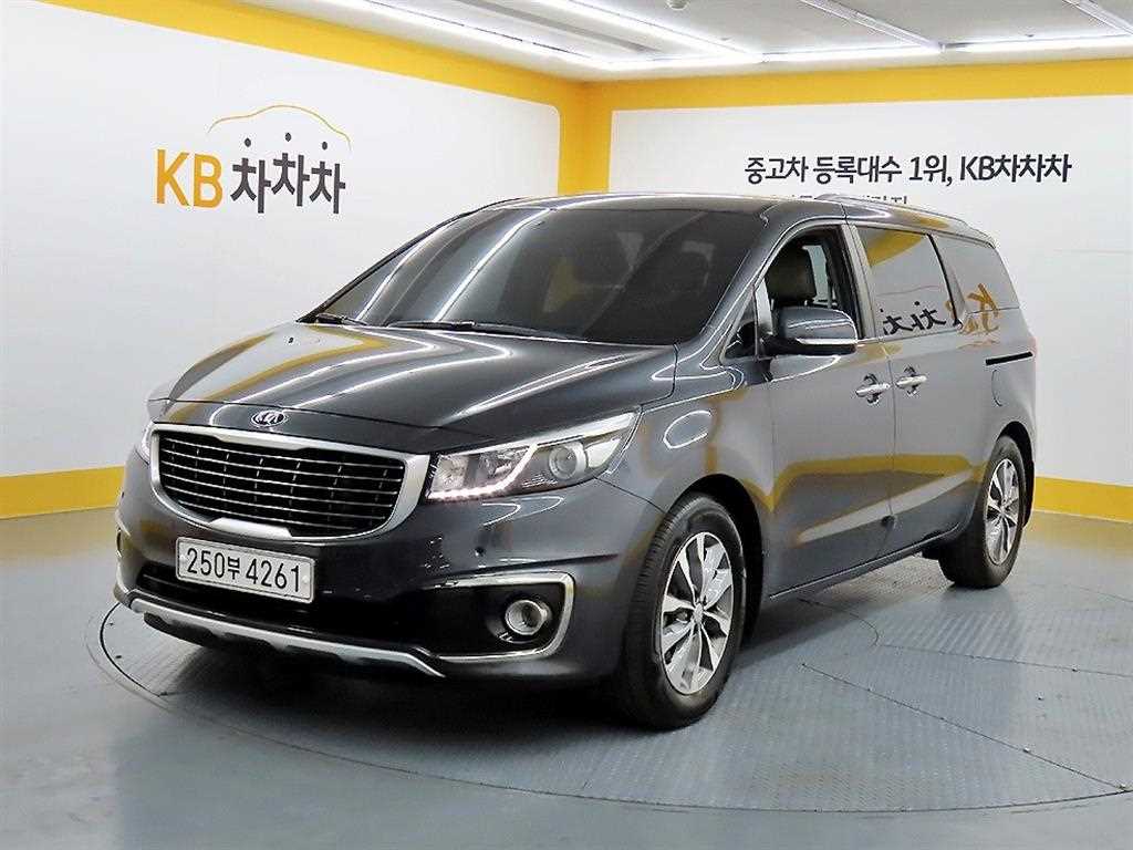 KIA Carnival - Vista 2