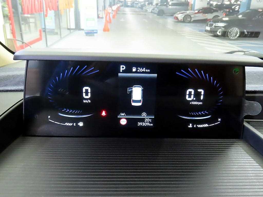 HYUNDAI Staria - Vista 9