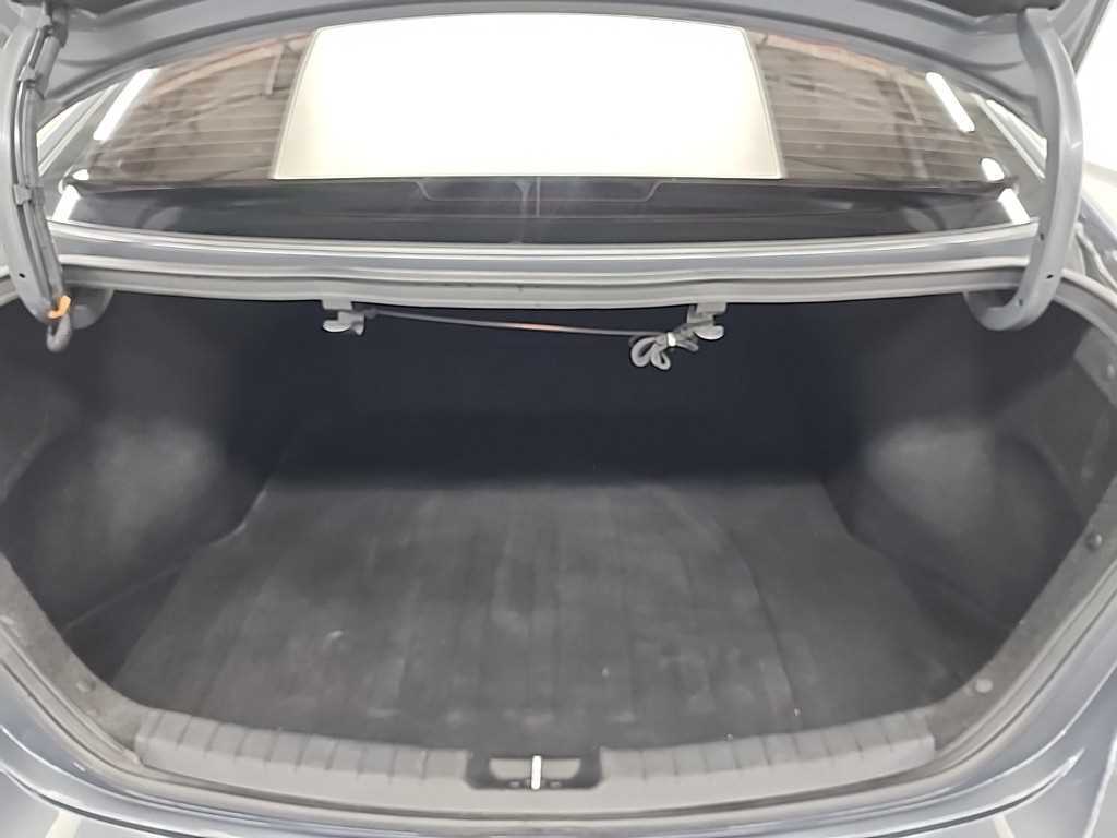 HYUNDAI Avante 2018 Gris - Importación desde Corea - HF Imports Iquique - Foto 18