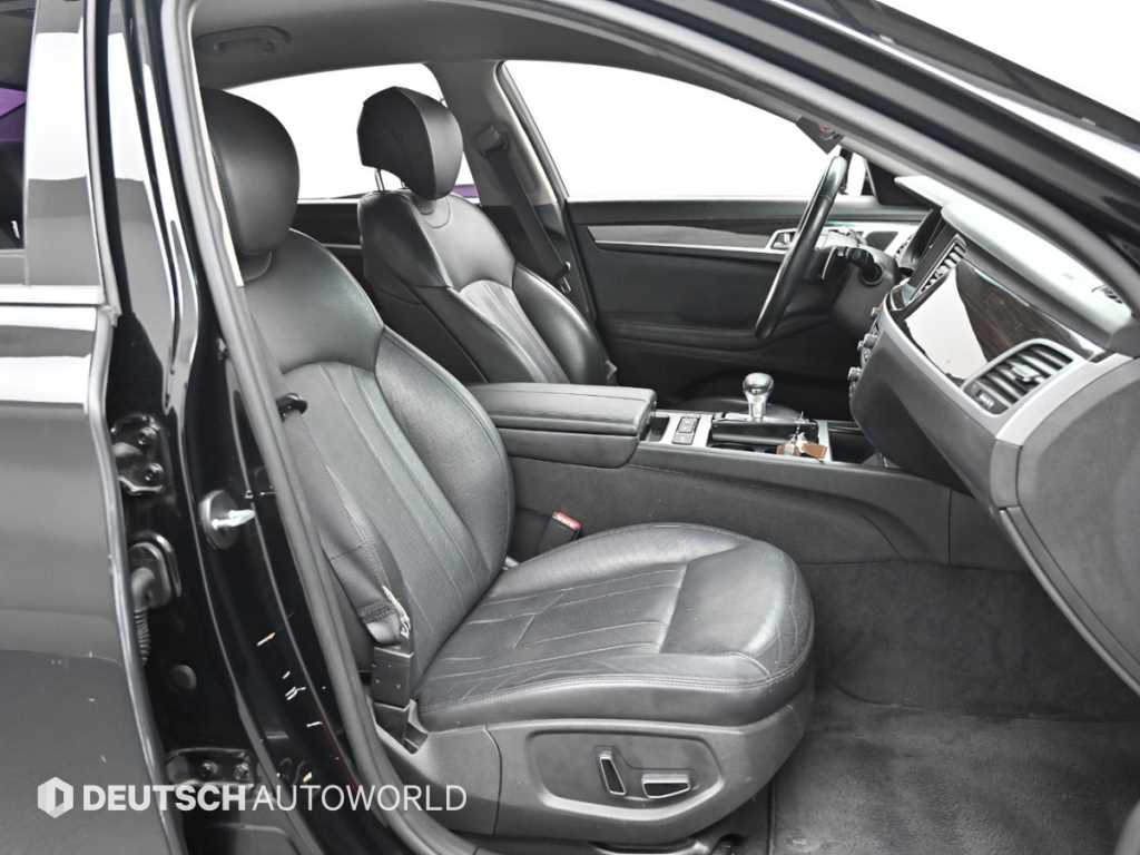 Genesis G80 - Vista 10