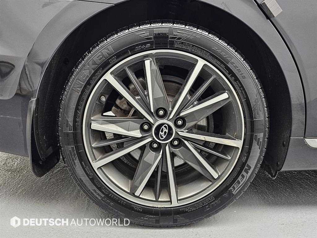 HYUNDAI Grandeur - Vista 5