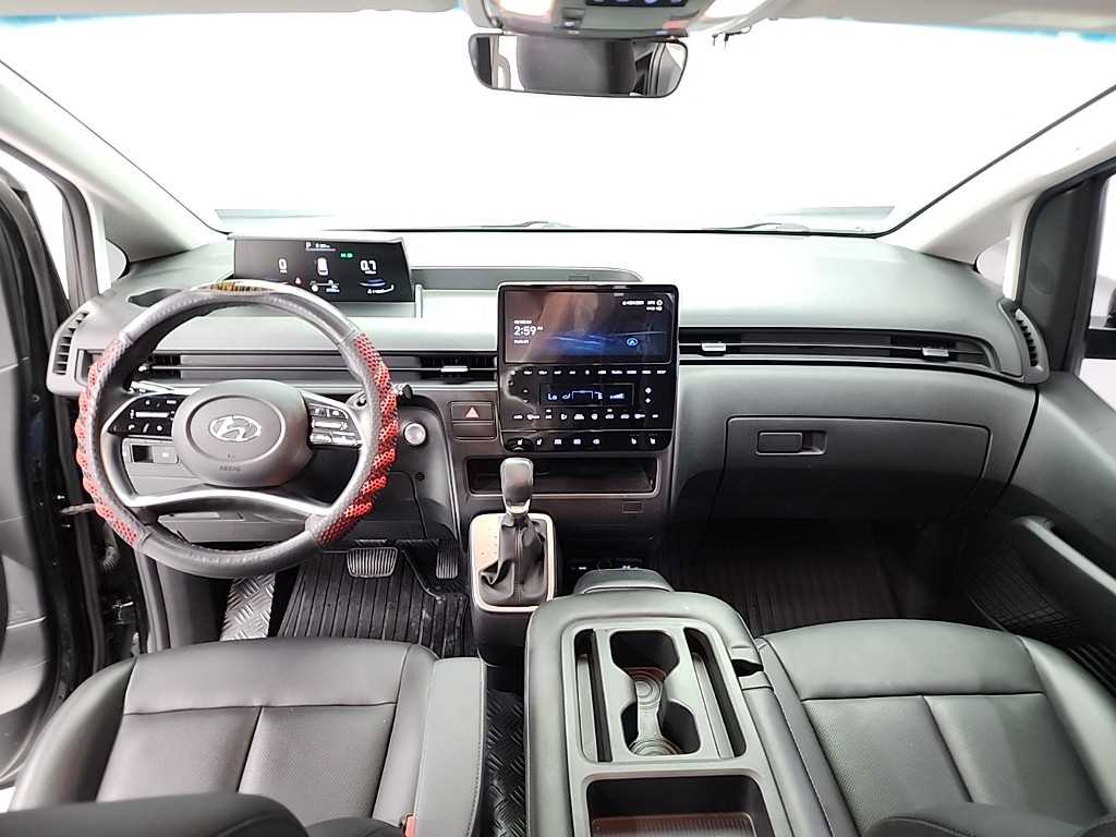 HYUNDAI Staria - Vista 7