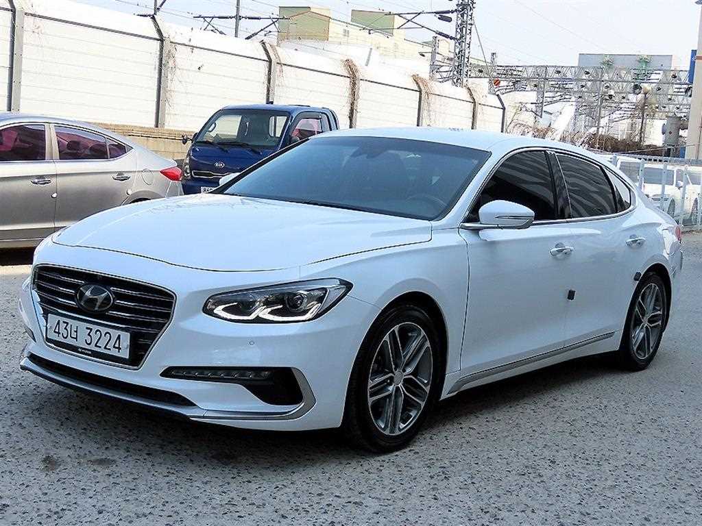 HYUNDAI Grandeur - Vista 2