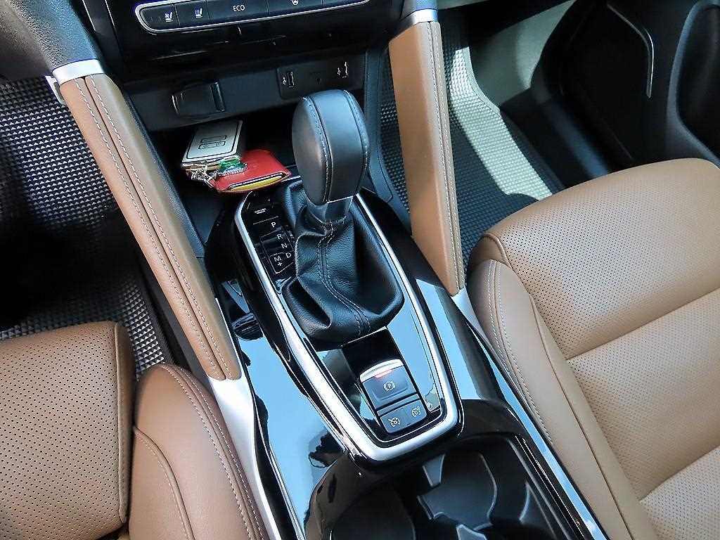 SAMSUNG QM6 - Vista 10