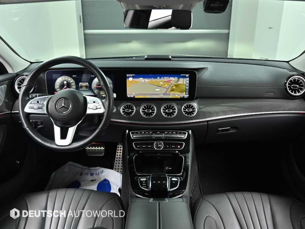 Mercedes Benz CLS Class - Vista 7